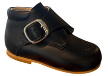 Shawn & Jeffery Baby Black Leather 136 Velcro Design Booties