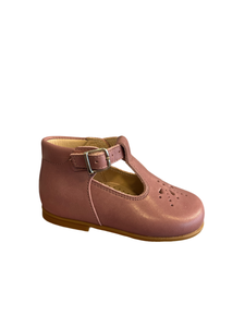 Beberlis Baby Rose Antique Pink Leather T-Strap shoes