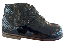 Beberlis Black Patent Baby Velcro Design Booties