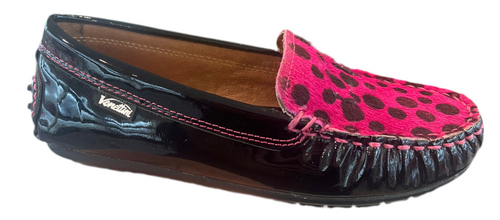 Venettini Denise Black Patent Fuxia Loafer