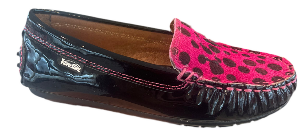 Venettini Denise Black Patent Fuxia Loafer