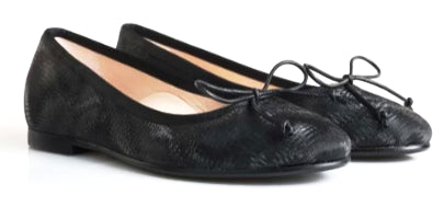 Beberlis Bolt Black Leather Ladies Flats