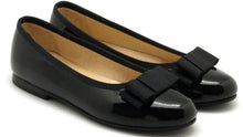 Beberlis Carbon Black Patent Leather Flats with Bow