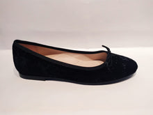 Beberlis Lustrop Black Velvet Ladies Flats