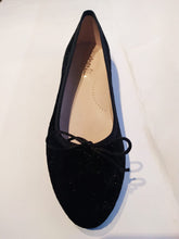 Beberlis Lustrop Black Velvet Ladies Flats