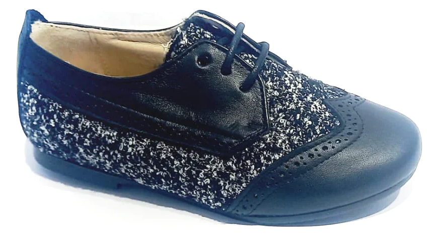 Girls 2025 wingtip shoes